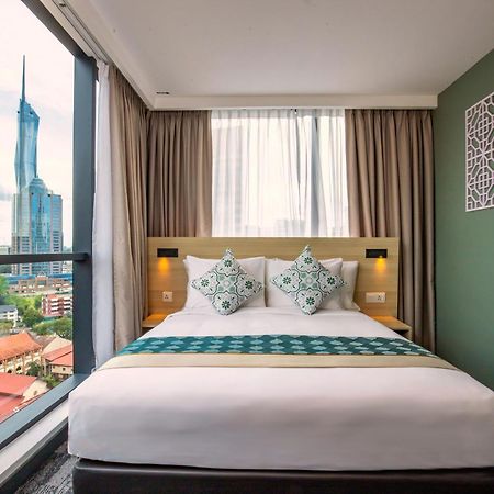 ซานตา แกรนด์ ซิกเนเจอร์ กัวลาลัมเปอร์ Hotel ภายนอก รูปภาพ