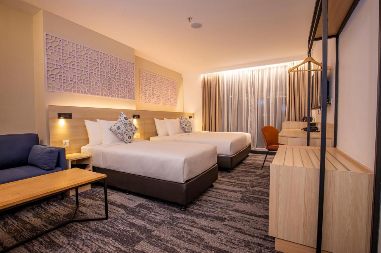 ซานตา แกรนด์ ซิกเนเจอร์ กัวลาลัมเปอร์ Hotel ภายนอก รูปภาพ