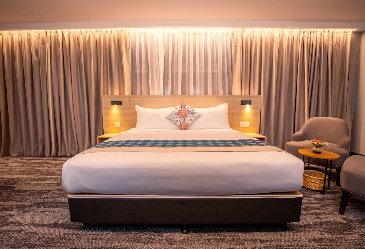 ซานตา แกรนด์ ซิกเนเจอร์ กัวลาลัมเปอร์ Hotel ภายนอก รูปภาพ