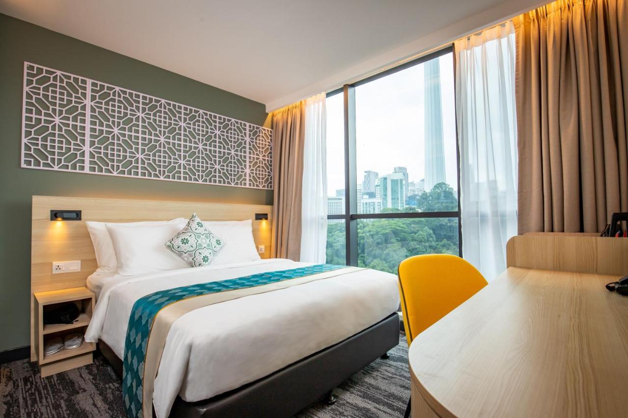 ซานตา แกรนด์ ซิกเนเจอร์ กัวลาลัมเปอร์ Hotel ภายนอก รูปภาพ